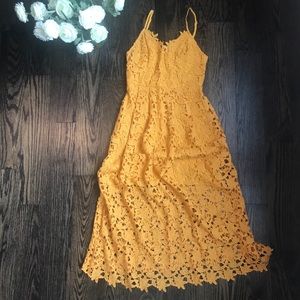 ASTR the Label Lace Midi Dress